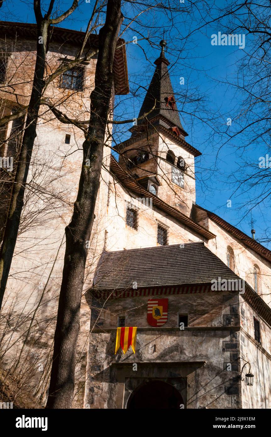 Guglia appuntita del castello di Orava in Slovacchia. Foto Stock