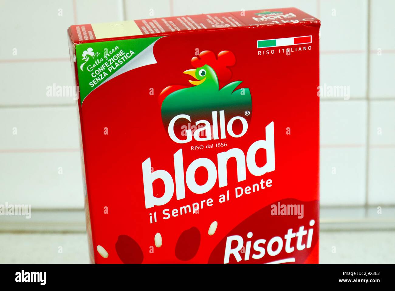 RISO italiano parboiled a grani lunghi prodotto da RISO GALLO S.p.A Foto Stock