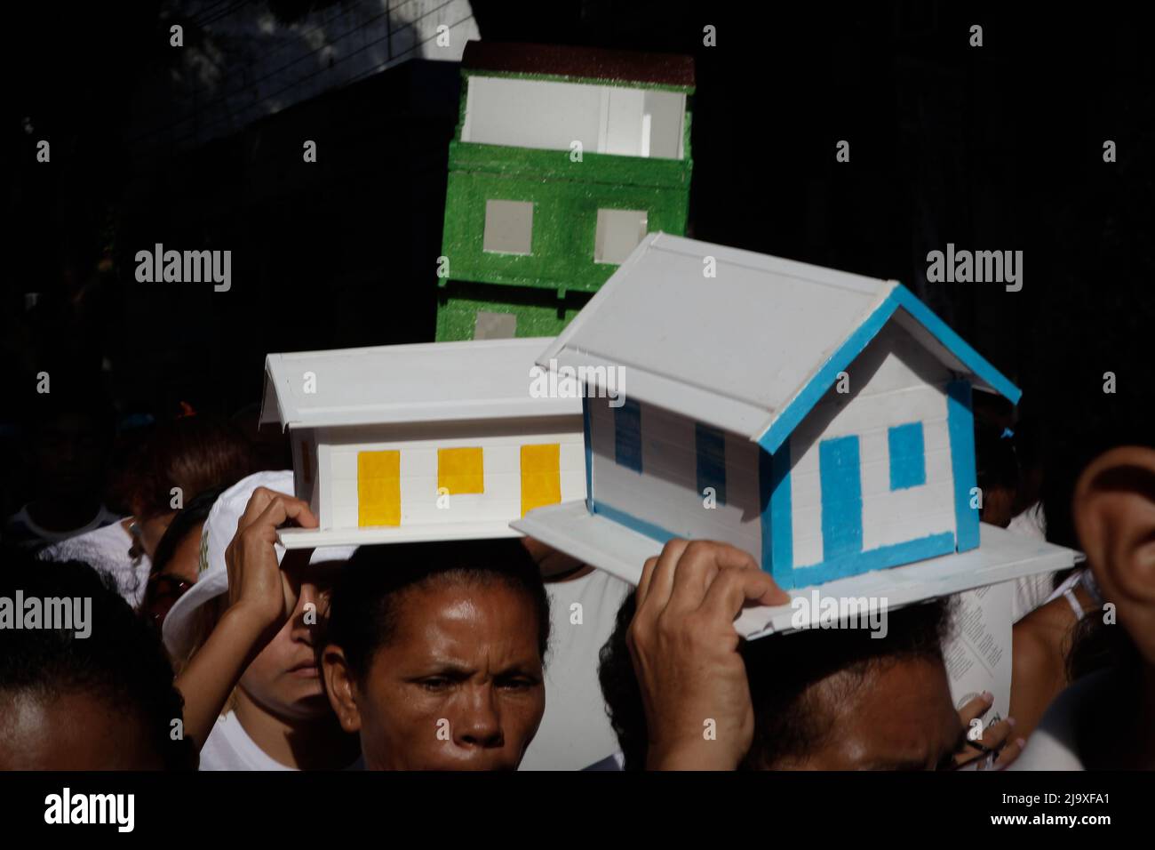 I devoti pagano le loro promesse a Maria di Nazaret a Círio de Nazaré, la più grande processione mariana del mondo. Belém, Pará, Amazzonia, Brasile. 2010. Foto Stock