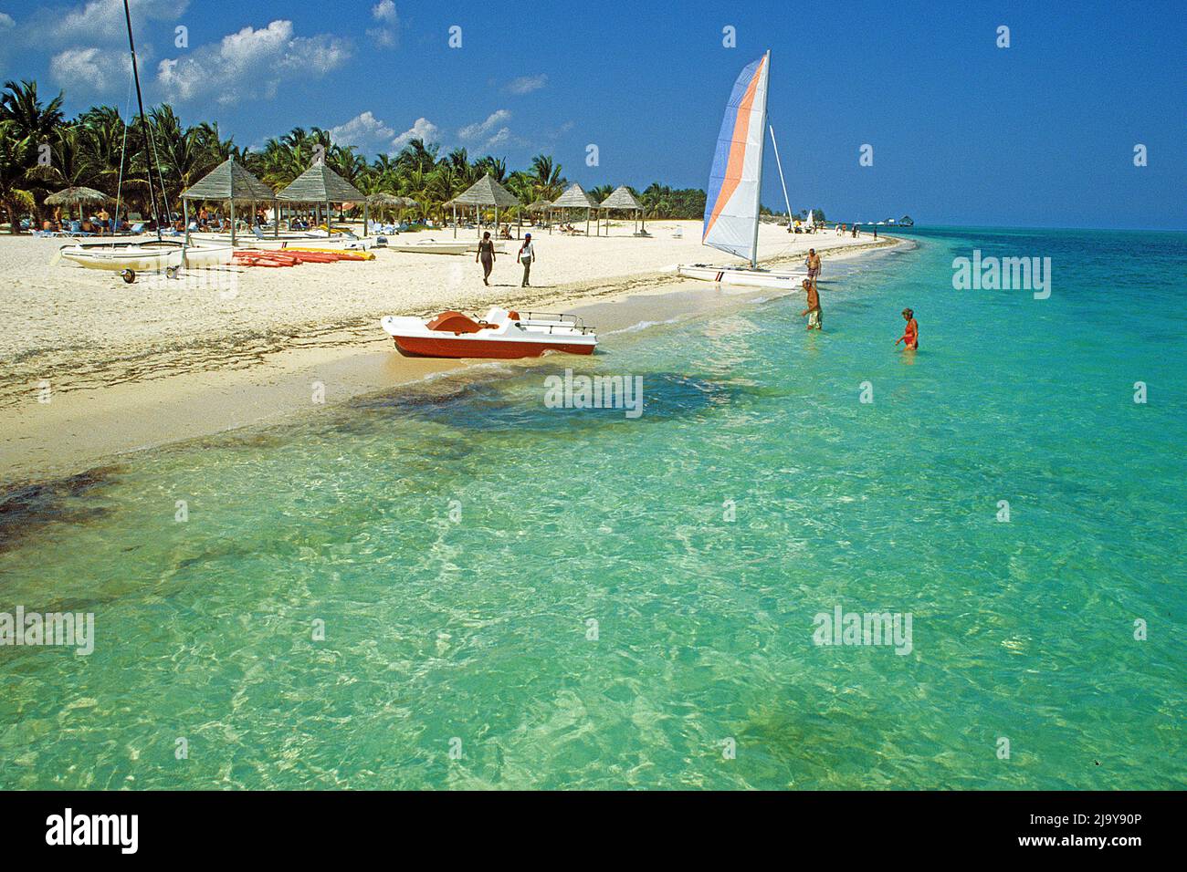 Strandleben iin Santa Lucia, Provinz Camaguey, Kuba, Karibik | Beachlife at St. Lucia, provincia Camaguey, Cuba, Caraibi Foto Stock