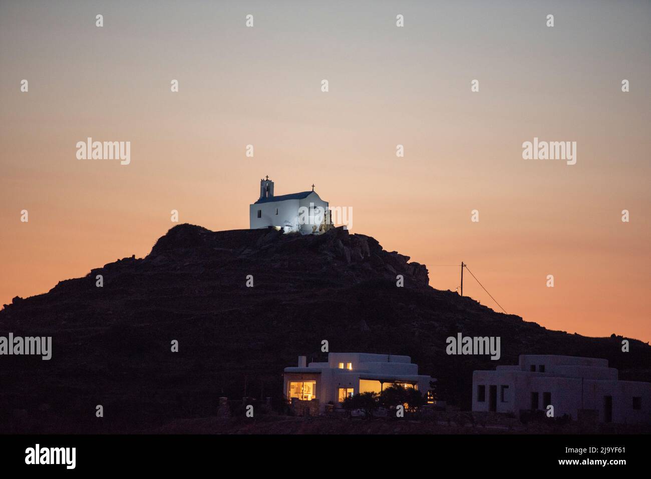 Atene capitale della Grecia. Antica Grecia, potente impero civilizzato. Acropoli, una cittadella collinare sormontata da edifici antichi. Partenone Foto Stock