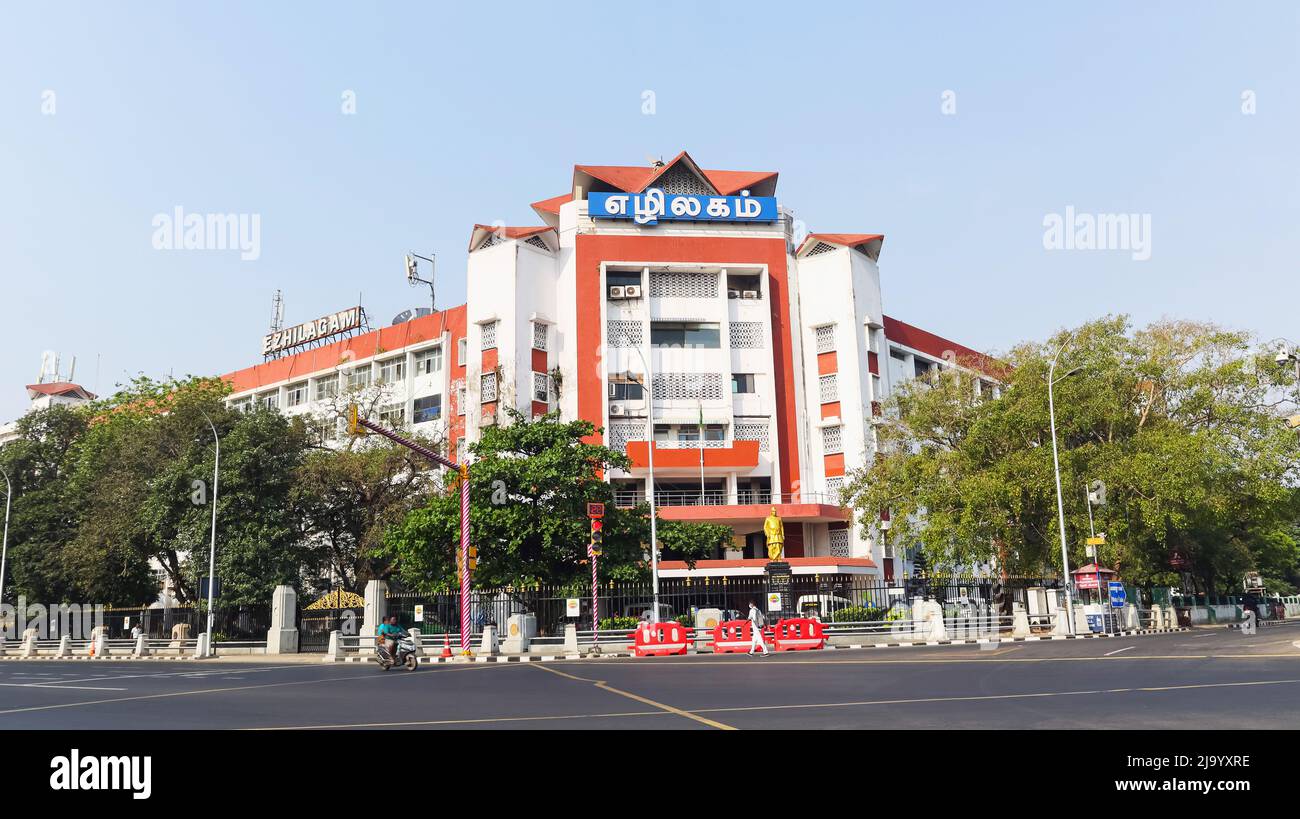 INDIA, TAMILNADU, CHENNAI, marzo 2022, persone presso l'ufficio governativo di Tamilnadu vicino a Marina Beach Foto Stock