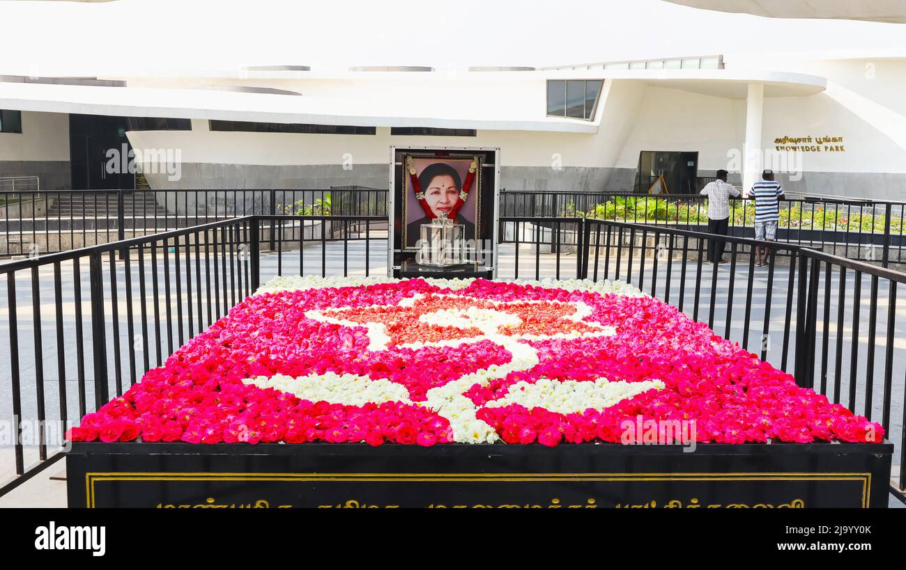 INDIA, TAMILNADU, CHENNAI, marzo 2022, turista al Dr. J. Jayalitha Memorial, Marina Beach Foto Stock