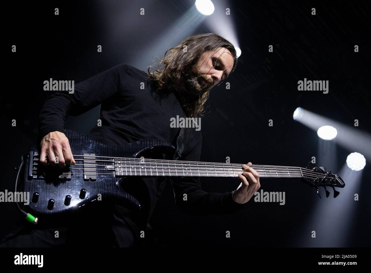 Trondheim, Norvegia. 20th, maggio 2022. Il bassista James Leach suona dal vivo con il cantante e musicista canadese Devin Townsend al Trondheim Spektrum di Trondheim. (Photo credit: Gonzales Photo - Tor Atle Kleven). Foto Stock