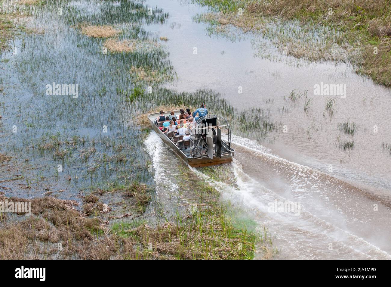Immagini di stock del Parco Nazionale delle Everglades, Florida - Airboats che volano sopra il Parco Nazionale delle Everglades. Everglades Airboat Tours Glide e Guida Thoug Foto Stock