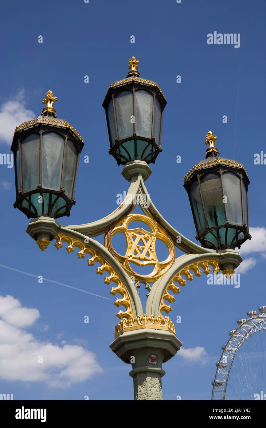 Ornate Street Lamps Westminster Bridge Londra Foto Stock