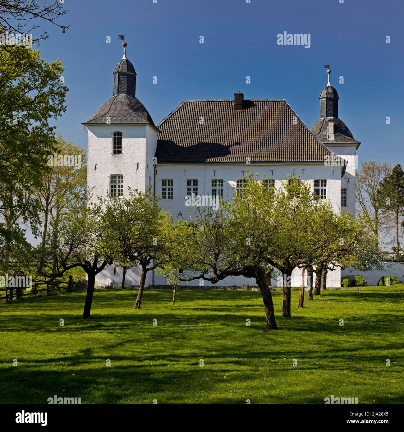 Haus Neersdonk, ex residenza aristocratica a castello, distretto di Vorst, Toenisvorst, basso Reno, Renania settentrionale-Vestfalia, Germania Foto Stock