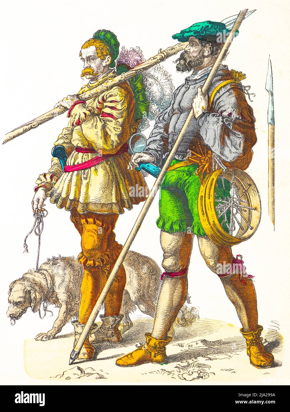 Foto di Monaco, costumi, inizio 16th secolo, cacciatori di montagna, Germania, due uomini, costume tradizionale, lancia, cane, due persone, verticale Foto Stock