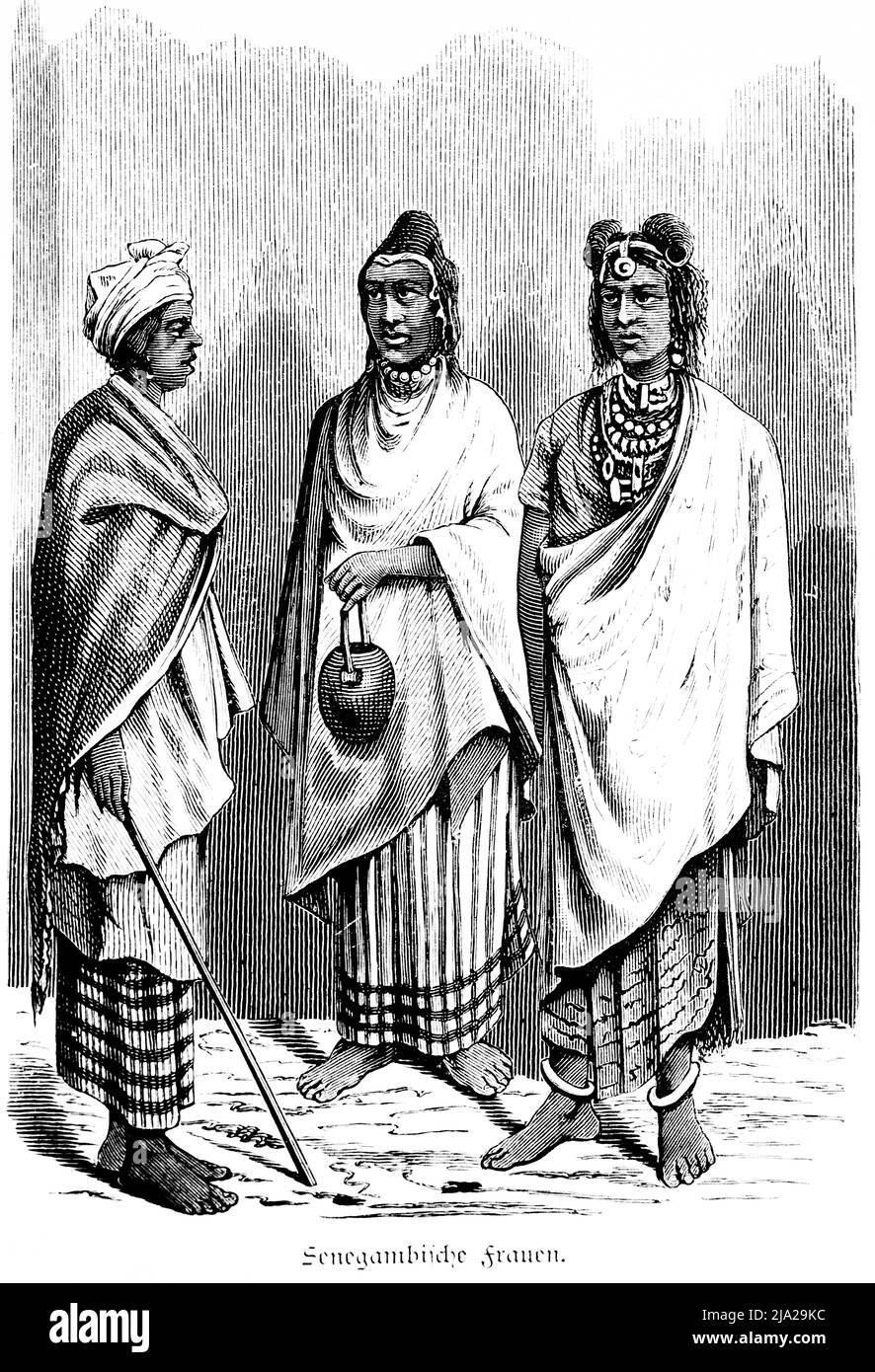 Tre donne senegambiane, vestito tradizionale, a piedi nudi, in piedi, conversazione, Collane, nativi, ritratto, illustrazione storica 1881, Senegal Foto Stock