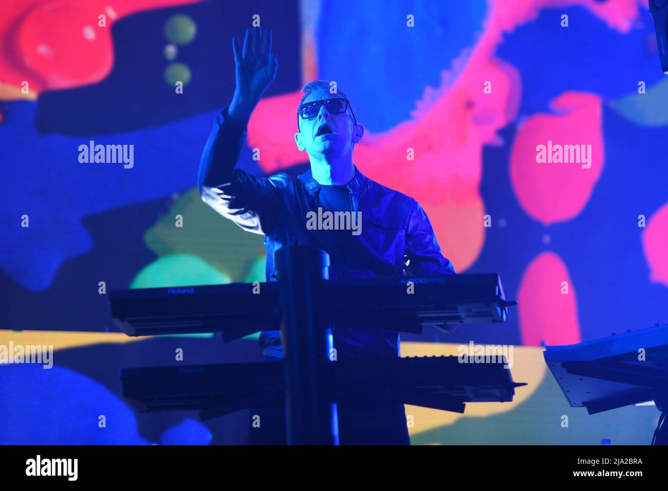 **FOTO DEL FILE** Andy Fletcher della modalità Defeche è scomparsi. MIAMI, FL - Settembre 15: Andy Fletcher of Depeche Mode suona alla AmericanAirlines Arena il 15 Settembre 2017 a Miami, Florida. Credito: mpi04/MediaPunch Foto Stock