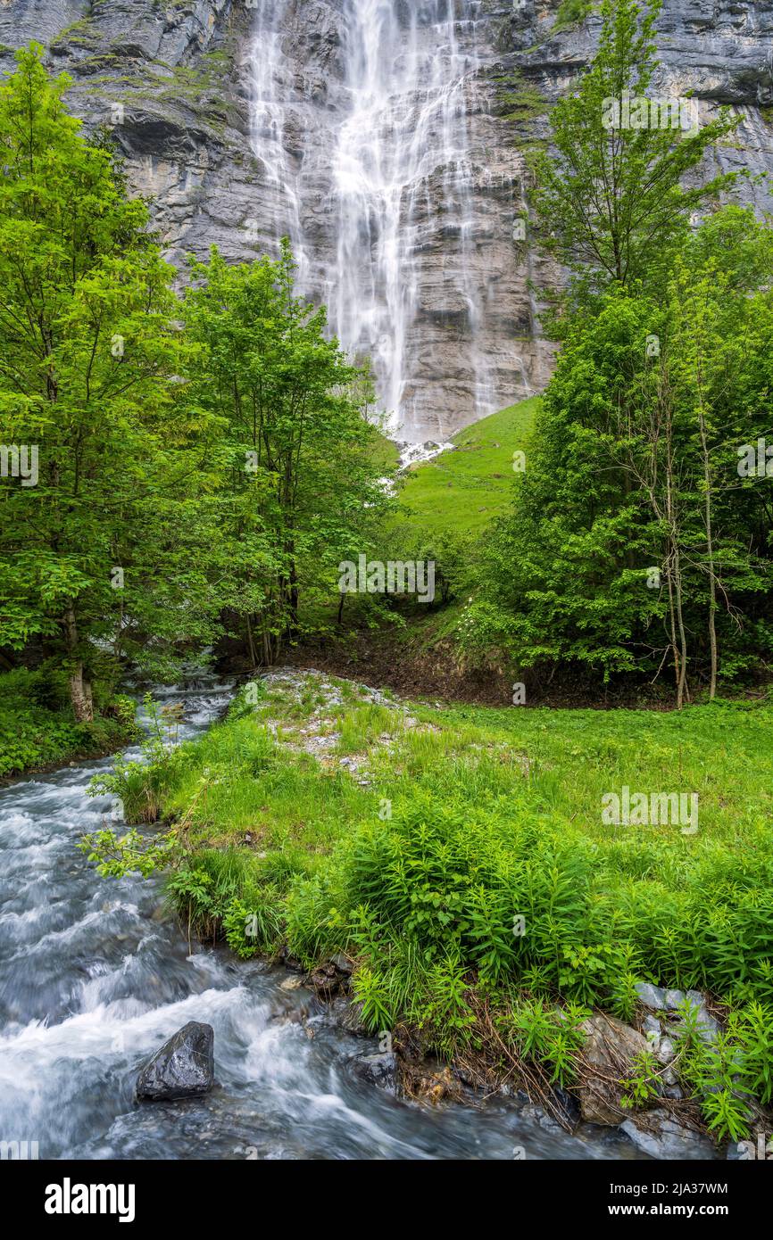 Cascata di Murgenbach, Lauterbrunnen, Canton Berna, Svizzera Foto Stock