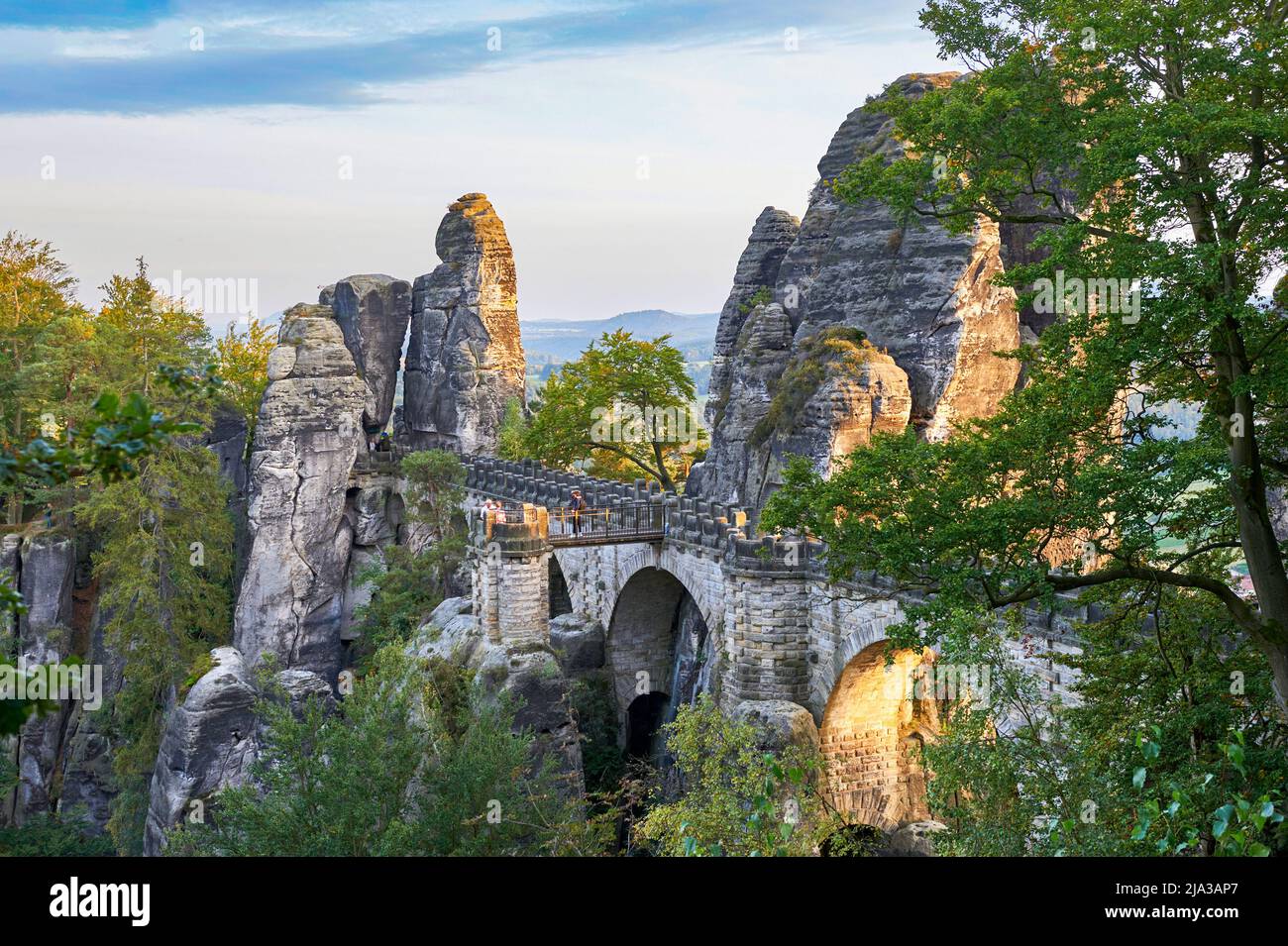 Bastei rocce prima del tramonto, Germania Foto Stock