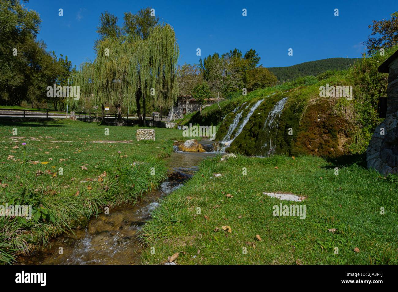 Parco fluviale di Santa Maria del Molise, Isernia. Scorcio dell'estate Foto Stock