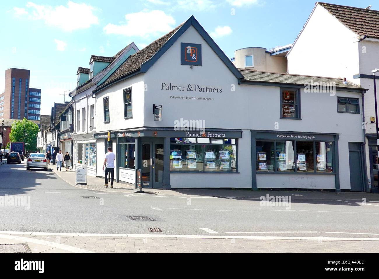 Ipswich, Suffolk, Regno Unito - 27 maggio 2022: Agente immobiliare Palmer and Partners, St Nicholas Street. Foto Stock