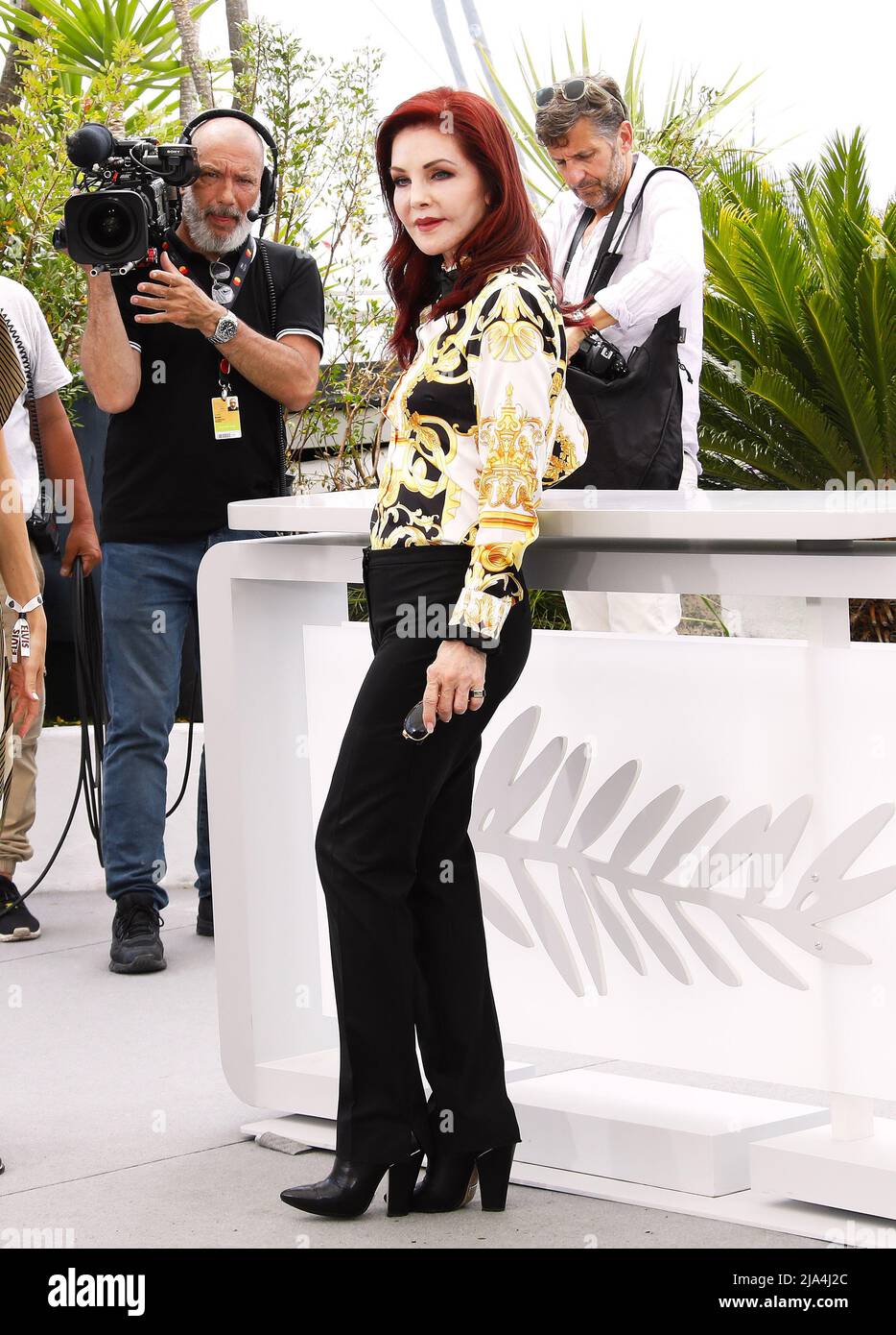 Cannes, Francia. 26th maggio 2022. Priscilla Presley partecipa alla fotocellula per Elvis durante il festival annuale del cinema di Cannes 75th al Palais des Festivals il 26 maggio 2022 a Cannes, Francia. Foto: DGP/imageSPACE Credit: Imagespace/Alamy Live News Foto Stock