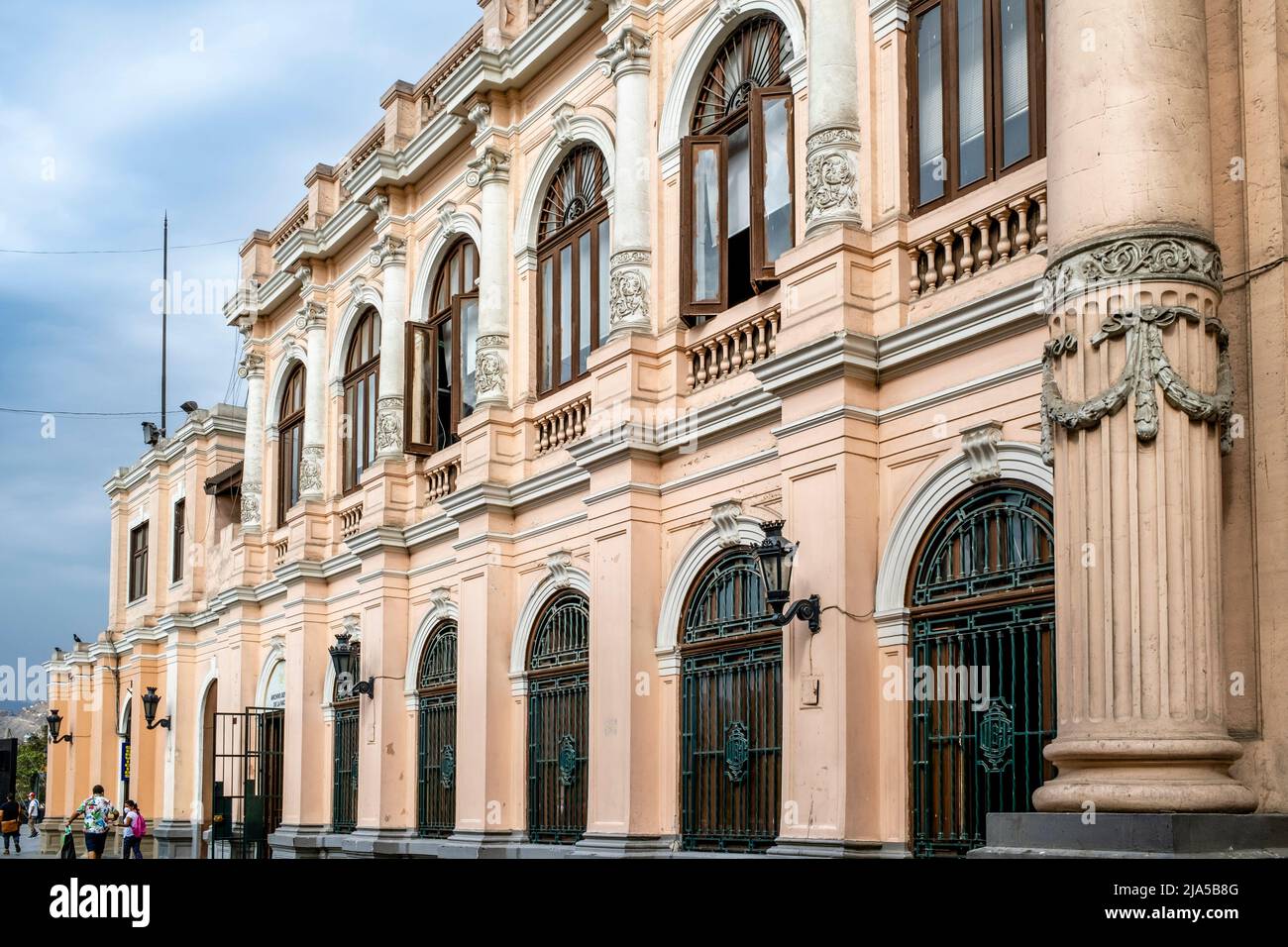 Edifici storici in stile coloniale vicino a Plaza De Armas, Lima, Perù. Foto Stock