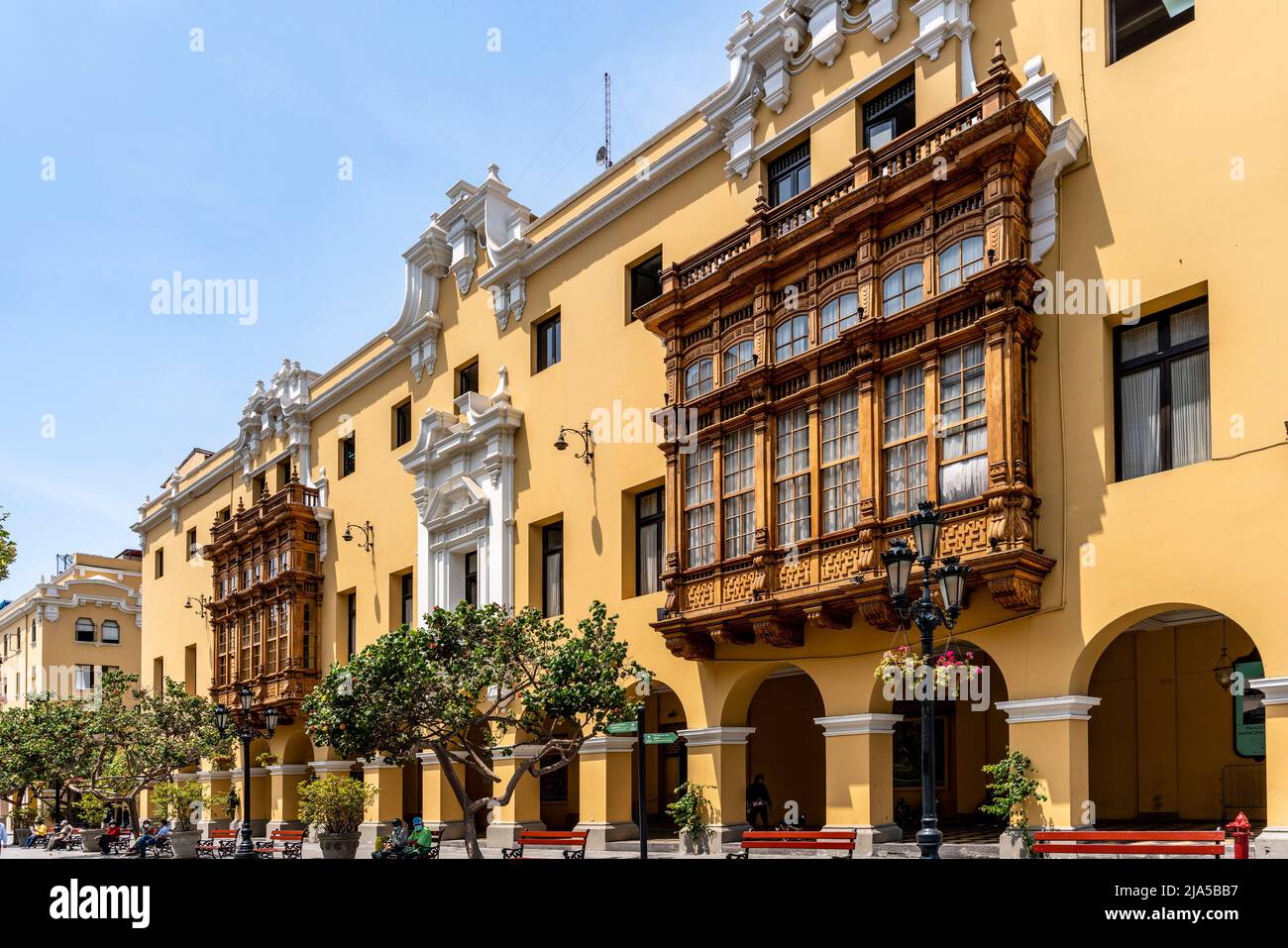Edifici in stile coloniale nella Plaza de Armas, Lima, Perù. Foto Stock