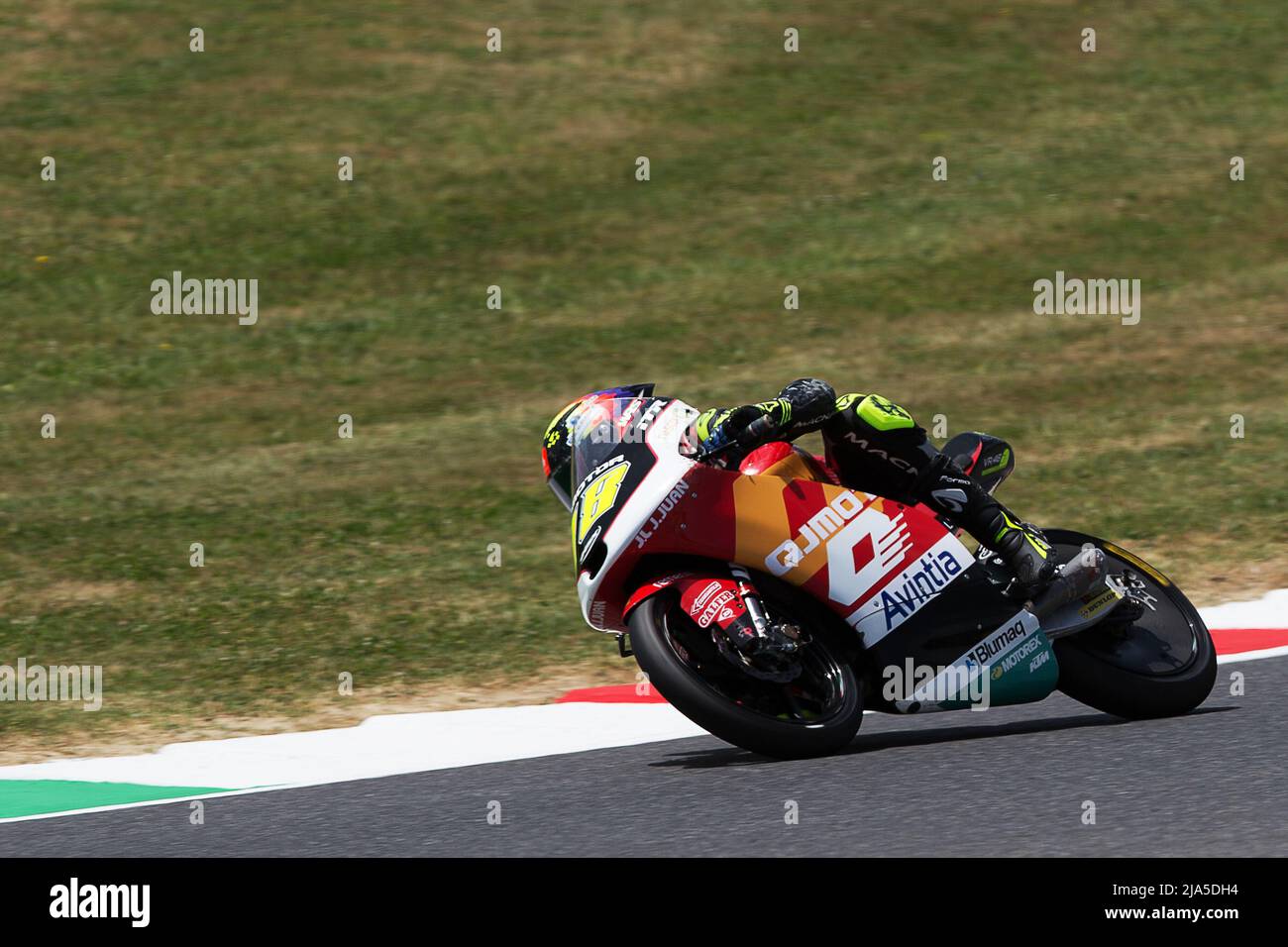 Mugello, Italia. 27th maggio 2022. #18 Bertelle Matteo (Avintia VR46 Riders Academy Ktm) Moto3 durante il Gran Premio dâ&#X80;&#x99;Italia Oakley Free Practice Moto2, Moto3, MotoGP World Championship in Mugello, Italia, Maggio 27 2022 Credit: Independent Photo Agency/Alamy Live News Foto Stock