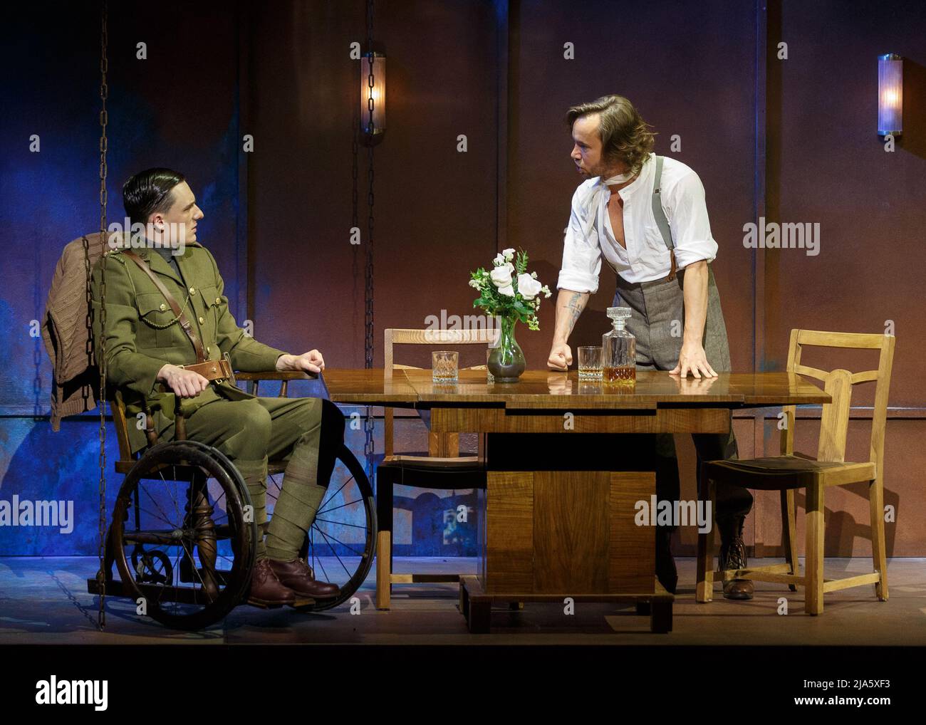 Photocall per il nuovo adattamento musicale dell’amante di Lady Chatterley tenuto al Teatro Shaftesbury, West End con: Sam Kipling, Michael Pickering dove: Londra, Regno Unito quando: 17 giu 2021 Credit: Mario Mitsis/WENN Foto Stock