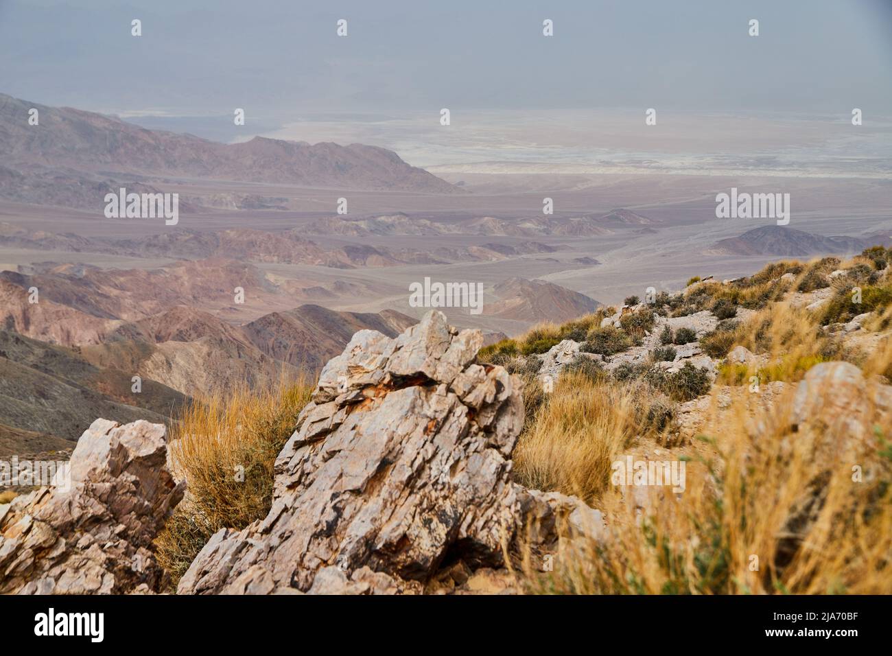 La Valle della morte offre una vista mozzafiato dalla cima delle montagne Foto Stock