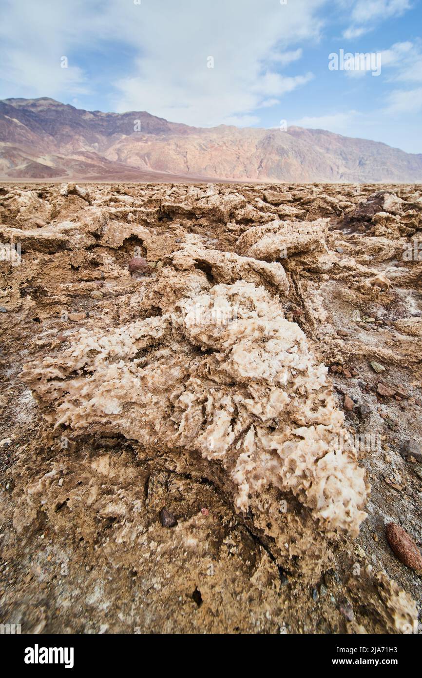 Particolare di formazioni di sale erose nella Valle della morte Foto Stock