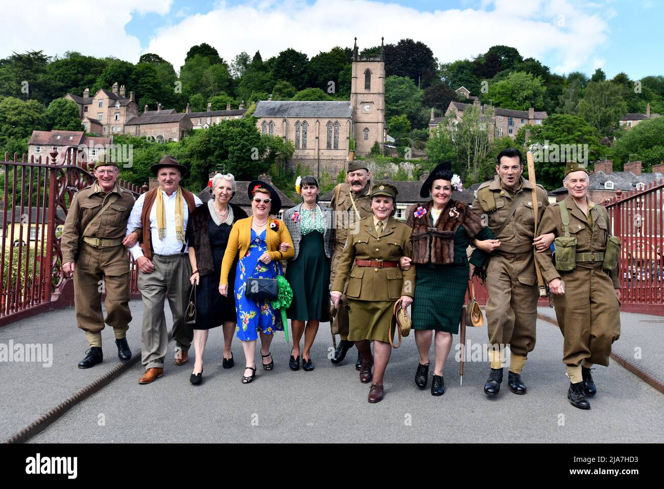 L'Ironbridge WW2 Weekend. La storica città di Ironbridge ha ricevuto un promemoria del 1940s questo fine settimana, quando la guerra mondiale due re-enactors da tutto il Regno Unito ha partecipato all'evento di beneficenza vestito in stile 40s. Credito: Dave Bagnall. rievocazione storica Foto Stock