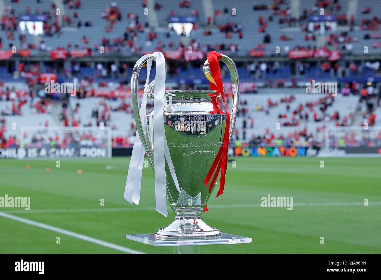 Parigi, Francia. 28th maggio 2022. Il trofeo durante la partita di calcio finale della Champions League 2021/2022 tra Liverpool e Real Madrid allo Stade de France a Saint Denis - Parigi (Francia), 28th maggio 2022. Foto Cesare Purini/Insidefoto Credit: Ininsidefoto srl/Alamy Live News Credit: Indefoto srl/Alamy Live News Foto Stock