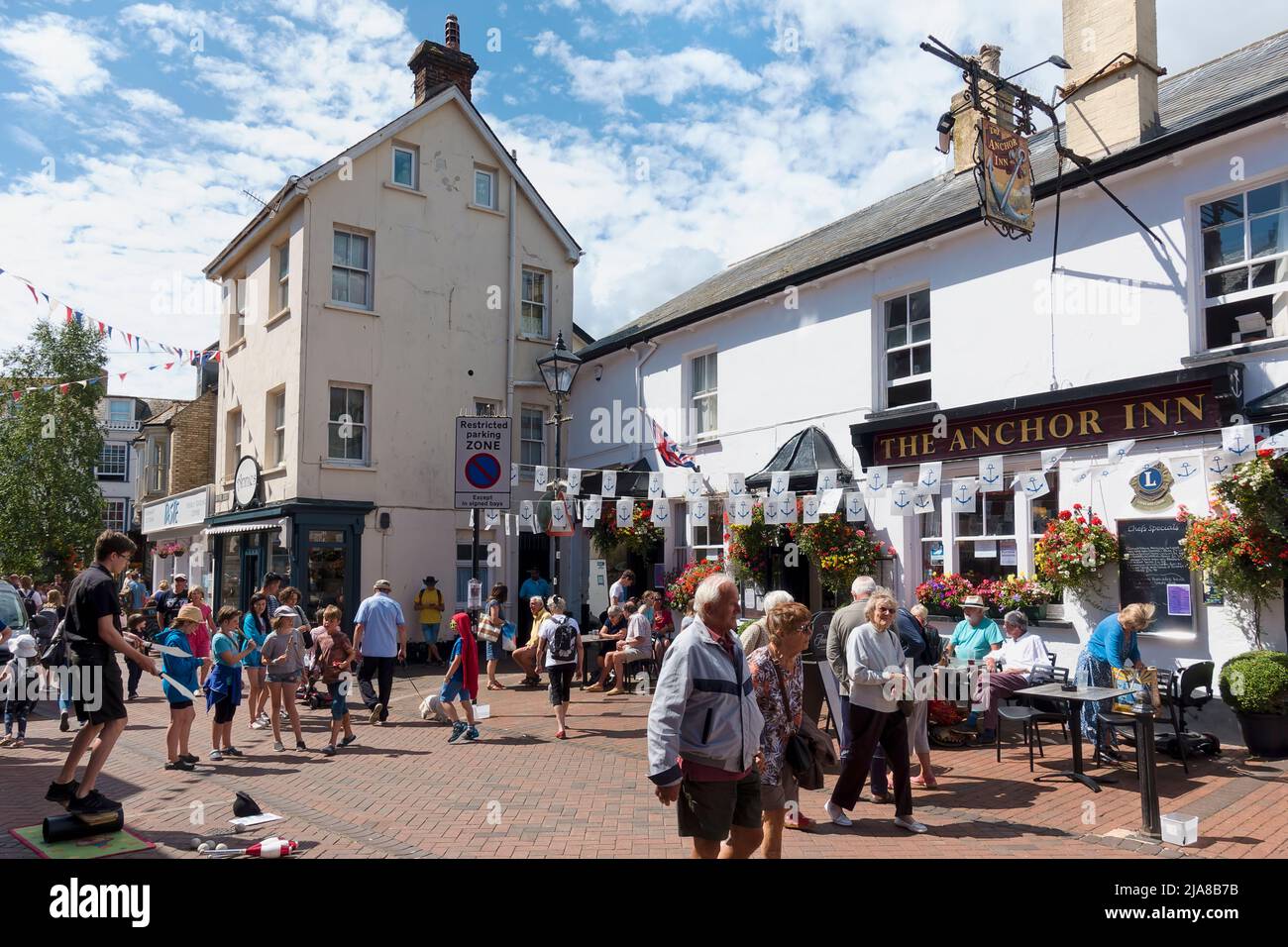 Sidmouth, Devon, Regno Unito - Agosto 8 2018: Old Fore Street a Sidmouth, Devon, Inghilterra, Regno Unito Foto Stock