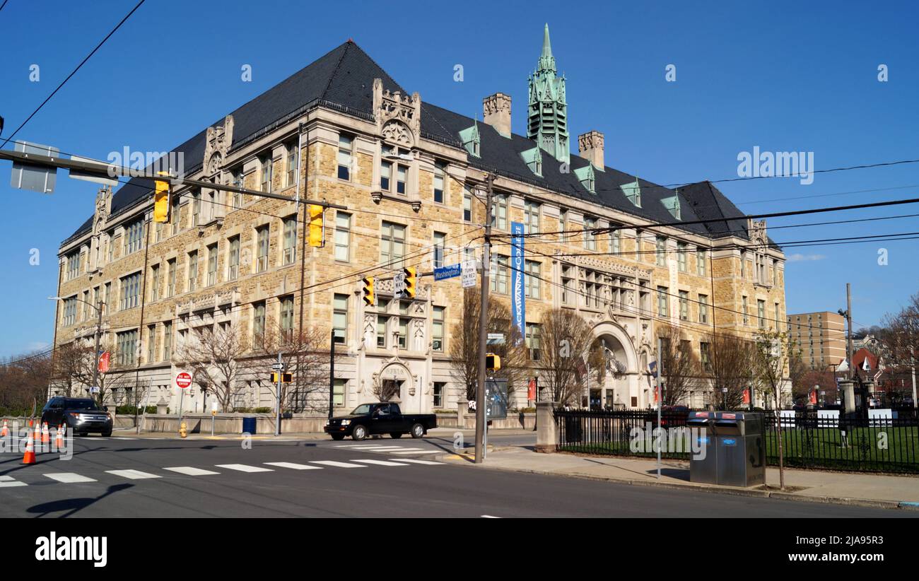 Edificio Gothic Revival del Lackawanna College, Vine Street Facade, Scranton, PA, USA Foto Stock