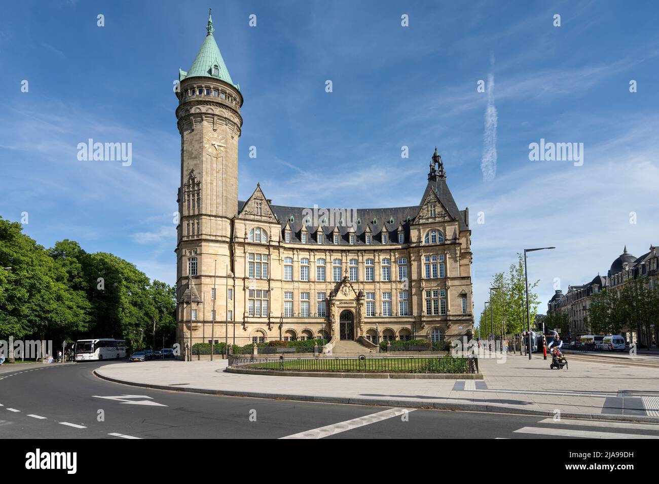 Lussemburgo città, maggio 2022. Vista esterna della Banca di Stato e Saving Bank nel centro della città Foto Stock