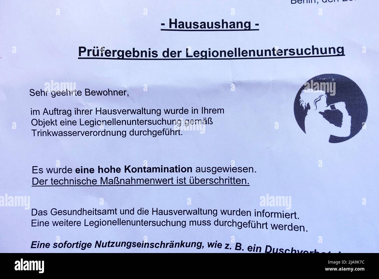 Informazioni su un alto livello di contaminazione da Legionella nell'acqua potabile per i residenti di una casa, Berlino Foto Stock