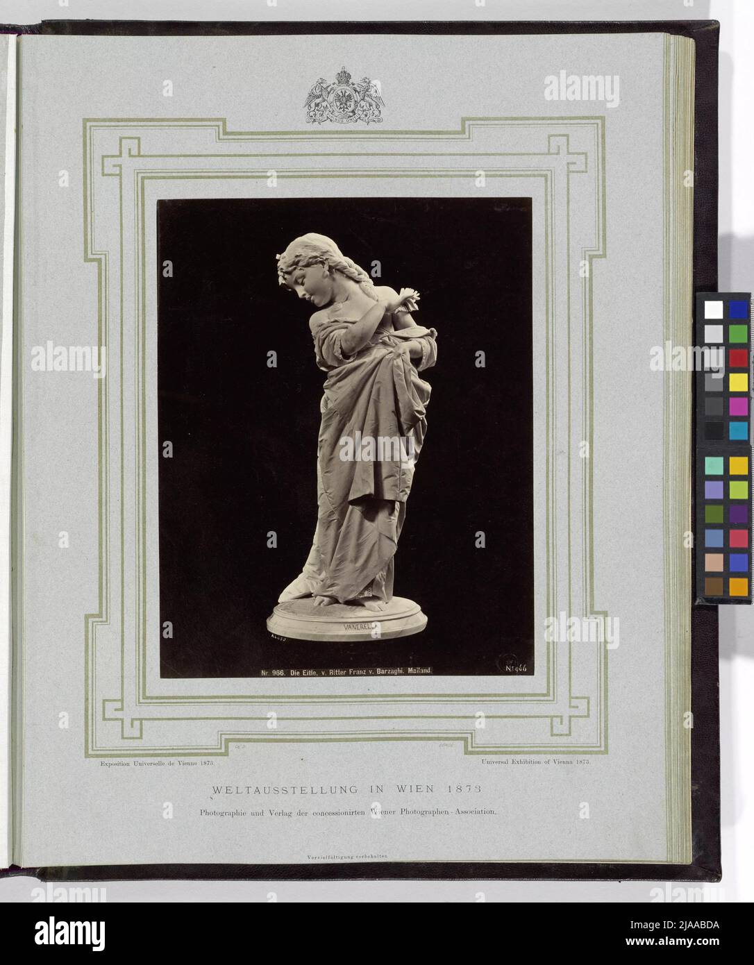 Mostra Mondiale 1873: 'Die Eitle', scultura di Francesco Barzaghi (n. 966). György (Johann Justus Georg) Klösz (Kloess) (1844-1913), fotografo, Associazione Fotografi viennesi, Casa Editoria Foto Stock