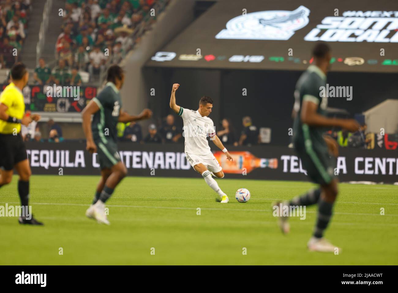 Arlington, Texas, Stati Uniti. 28th maggio 2022. Maggio 28, 2022. Hector Alfredo Moreno Herrara del Messico in un amichevole FÃºtbol partita tra Messico e Nigeria all'ATT Stadium di Arlington, Texas, USA. (Credit Image: © Ralph Lauer/ZUMA Press Wire) Foto Stock