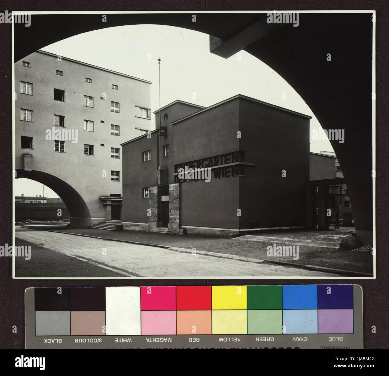 19th, Heiligenstädterstraße 82-92, Karl-Marx-Hof, asilo. Martin Gerlach jun. (1879-1944), fotografo Foto Stock