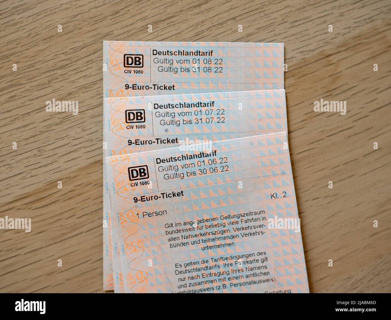 9 Euro biglietto come compenso per gli elevati prezzi del petrolio e del gas. Le sovvenzioni per il trasporto pubblico sono un intervento della politica tedesca. Foto Stock