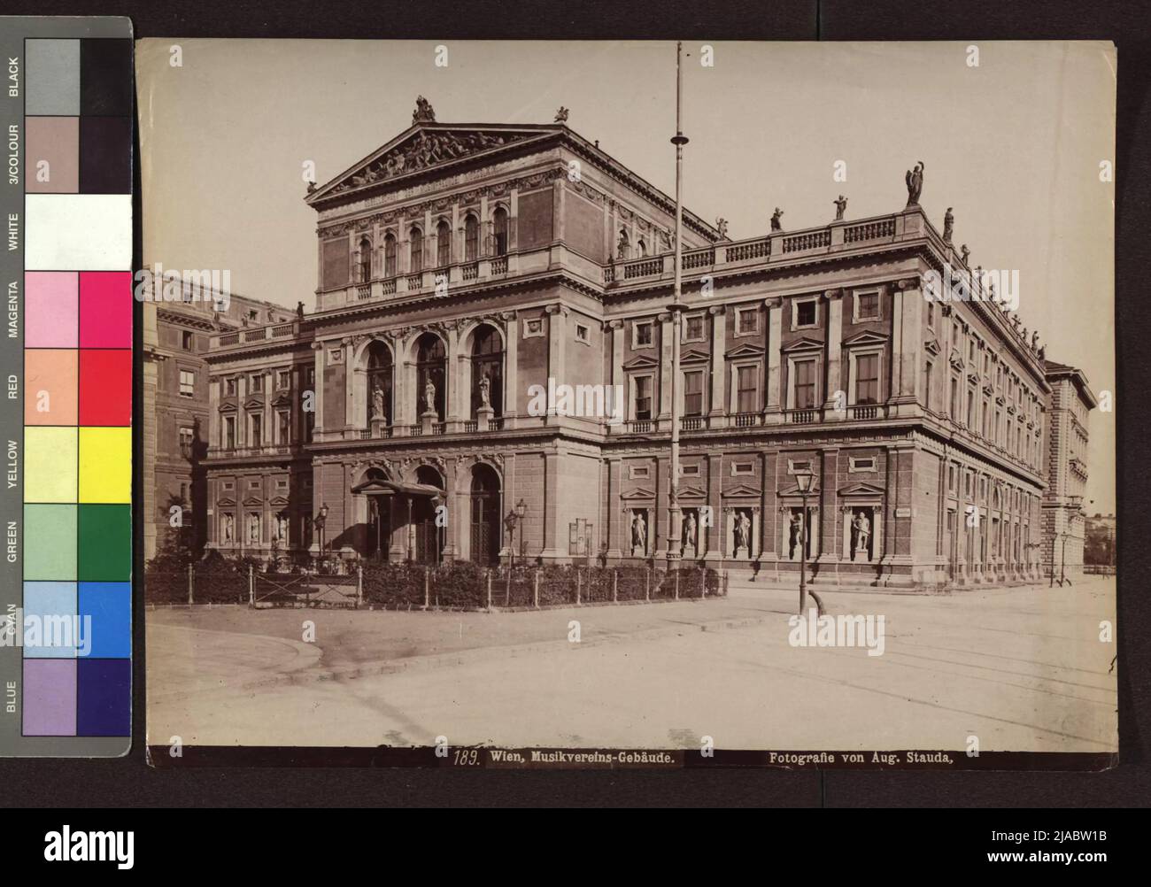1., Dumbastraße 3 - Musikverein (Casa della Società di Musica Freunde). Agosto Stauda (1861-1928), fotografo Foto Stock