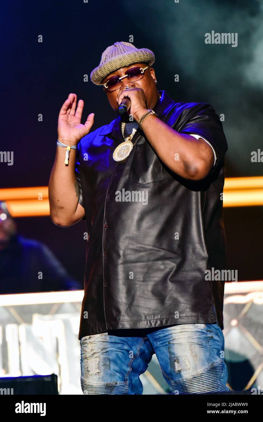 Napa, California, Stati Uniti. 28th maggio 2022. E-40 con il supergruppo Mount Westmore West Coast Hip Hop che si esibisce il 2° giorno del BottleRock 2022 Music Festival. Credit: Ken Howard/Alamy Live News Foto Stock