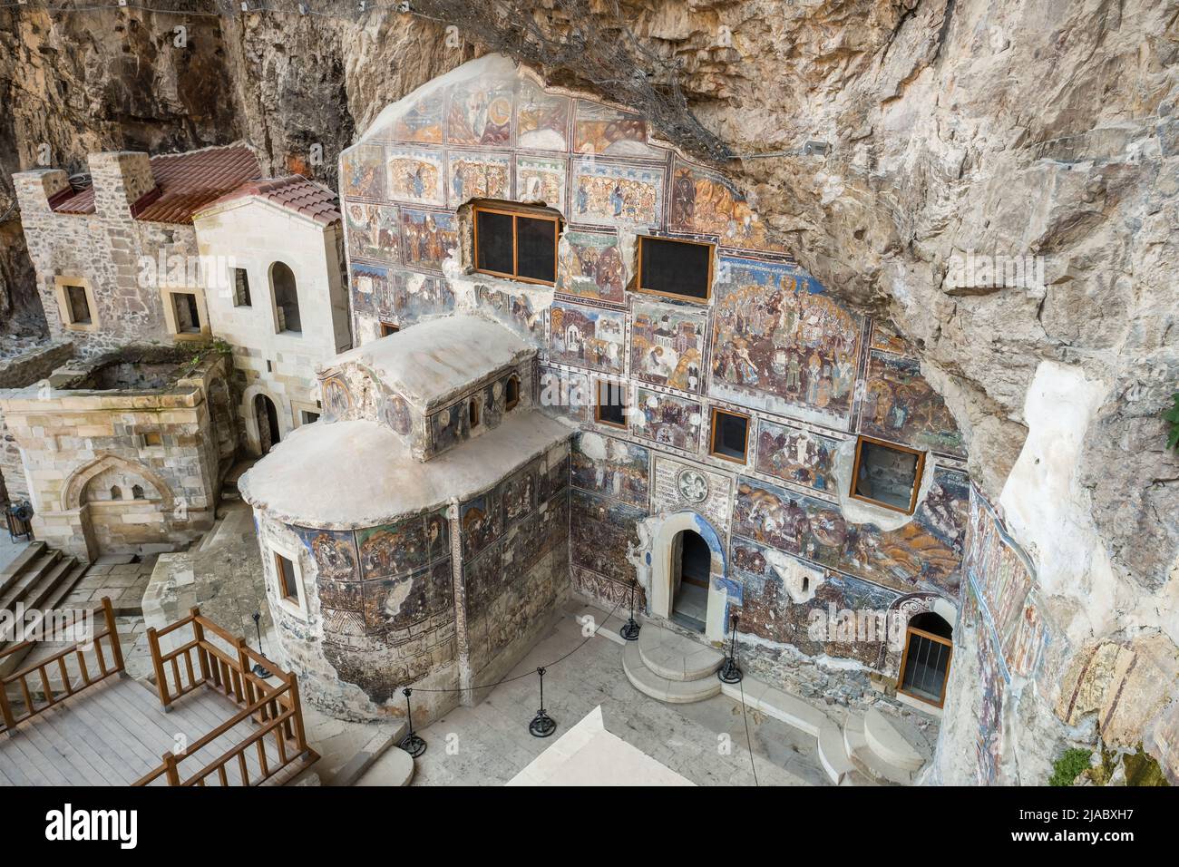 All'interno della chiesa rupestre del monastero di Sumela a Trabzon, Turchia Foto Stock