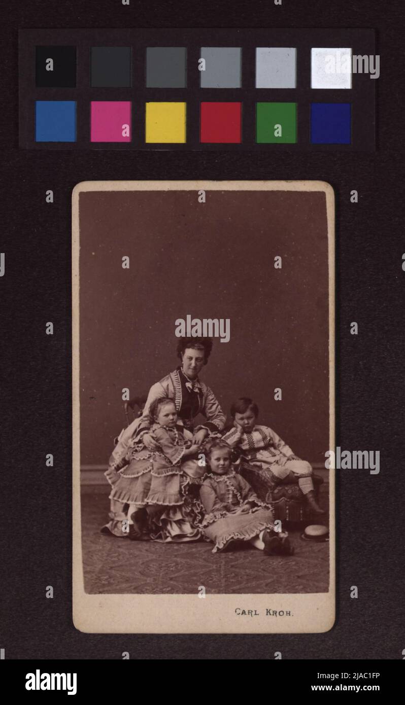 Principessa Ida Leopoldine coppia con 3 bambini. Carl Kroh (1822-1886), fotografo Foto Stock