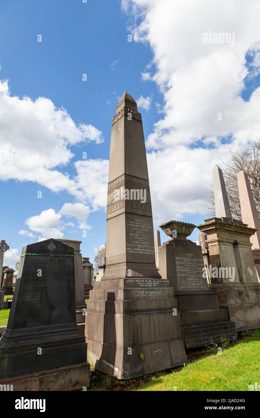 Necropoli di Glasgow: "Città dei morti" vittoriana, vicino alla cattedrale di Glasgow, con monumenti commemorativi di John Knox e altri importanti scozzesi Foto Stock