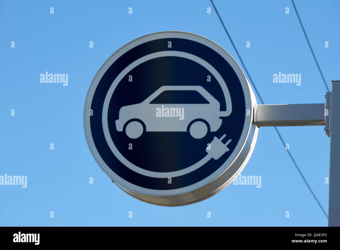 Primo piano di un cartello della stazione di ricarica rapida EV BC Hydro Electric Vehicles a Vancouver, British Columbia, Canada Foto Stock