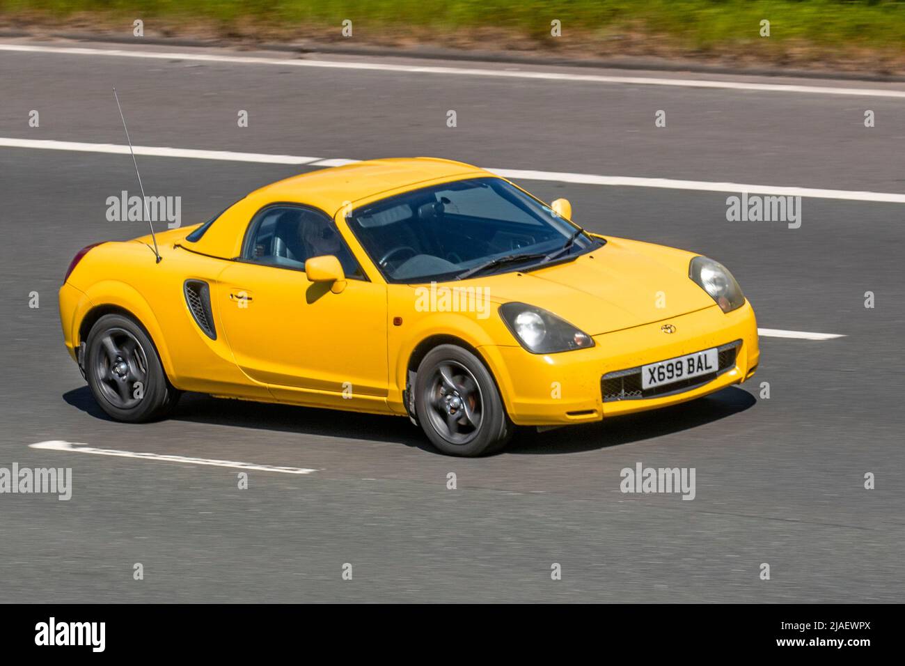 2000 Toyota MR2 VVTI 1794cc benzina 2DR hardtop due posti auto sportive Foto Stock