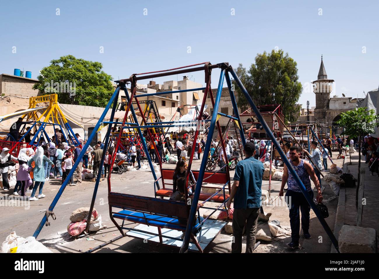 Damasco, Siria - Maggio, 2022: I bambini che giocano a un festival di strada, i bambini che si divertono in vacanza dopo Ramadan (Eid al Fitr), Damasco Foto Stock