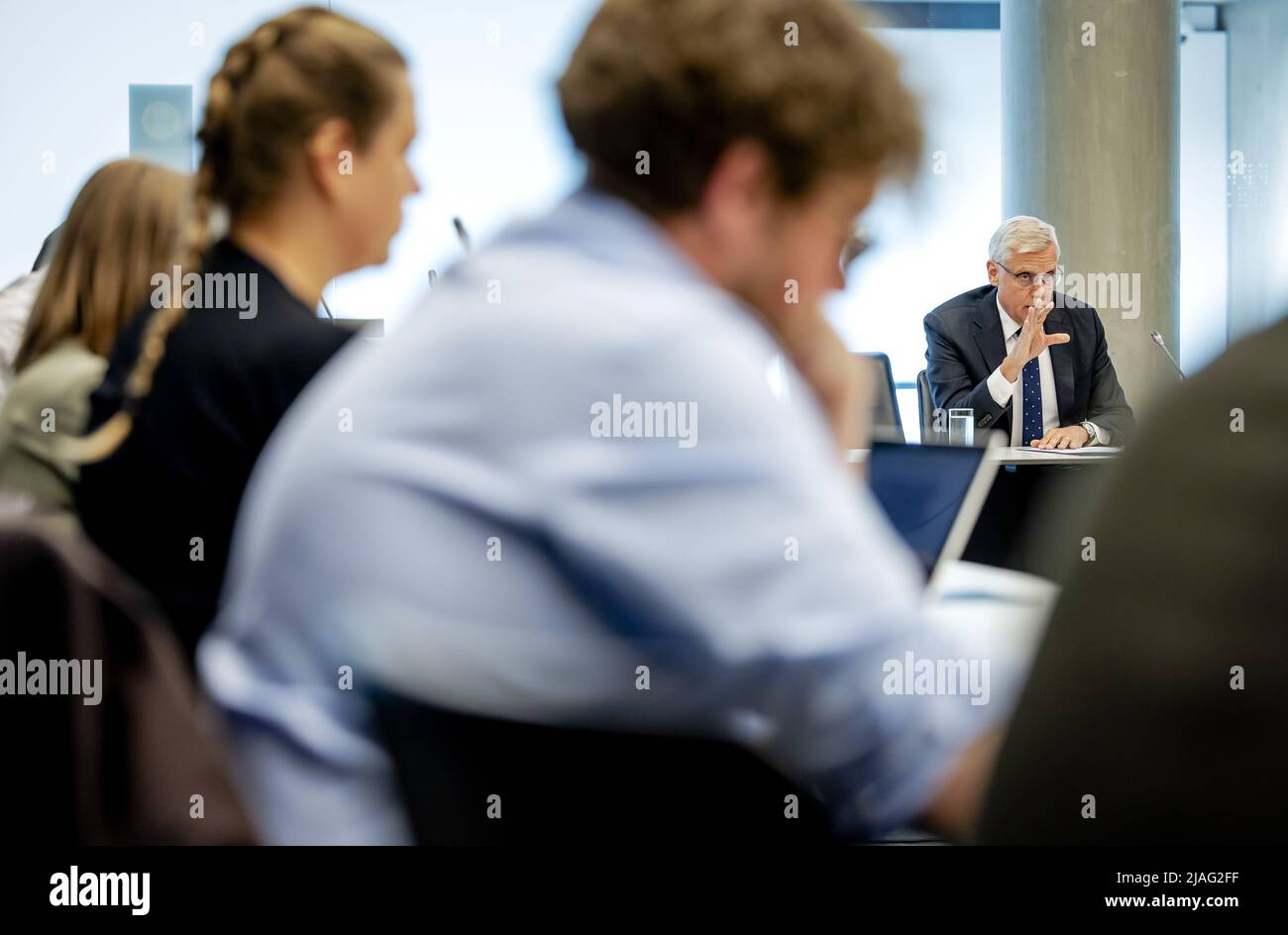 2022-05-30 13:34:07 L'AIA - Segretario di Stato van rij della fiscalità e delle autorità fiscali durante un briefing stampa sul razzismo istituzionale alle autorità fiscali. In precedenza è stato annunciato che il gabinetto riconoscerà che una parte dell'amministrazione fiscale e doganale è stata soggetta a razzismo istituzionale. ANP ROBIN VAN LONKHUIJSEN olanda OUT - belgio OUT Foto Stock