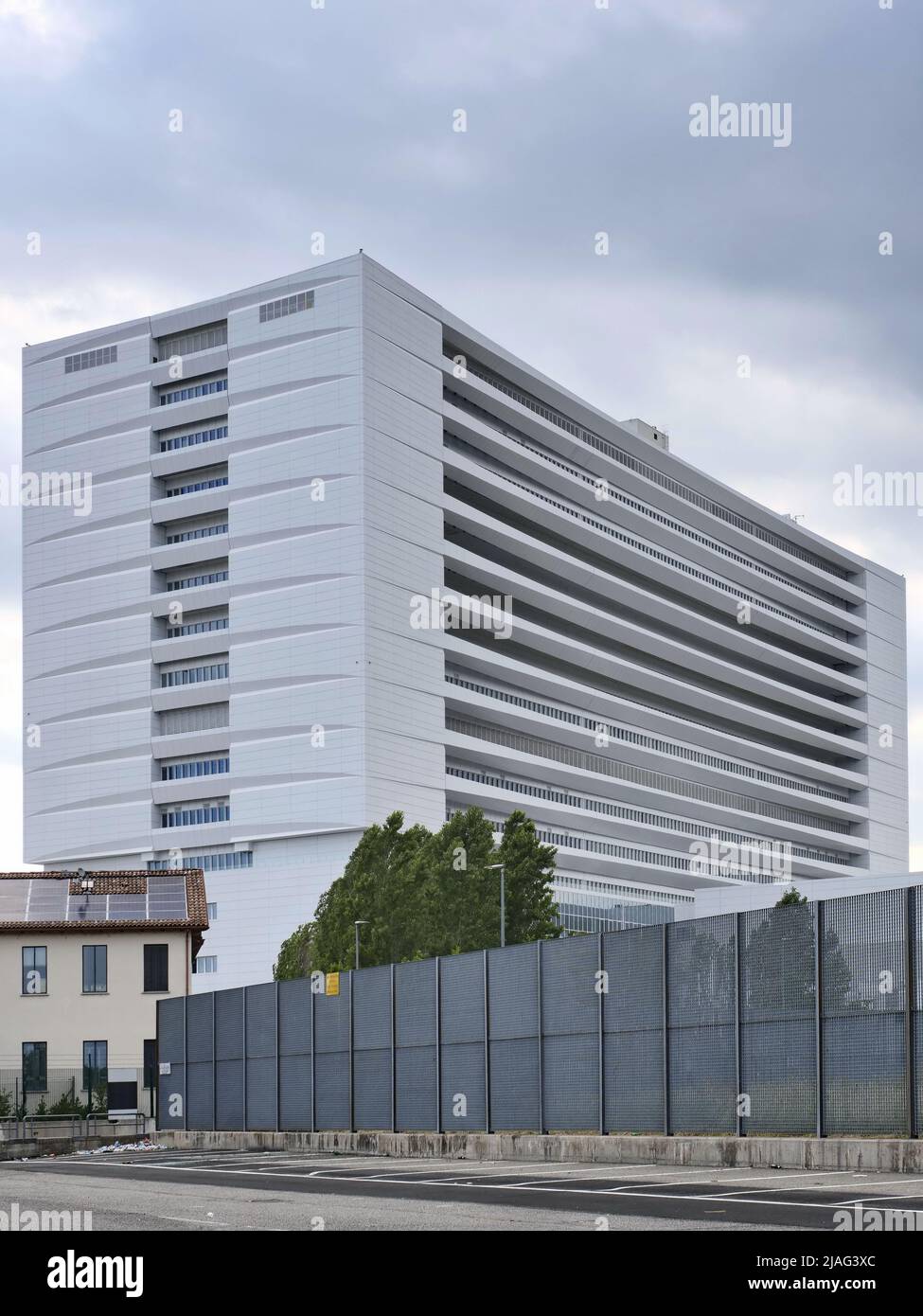 Galeazzi nuovo ospedale moderno in costruzione nell'area ex Expo, Lombardia, Italia Foto Stock