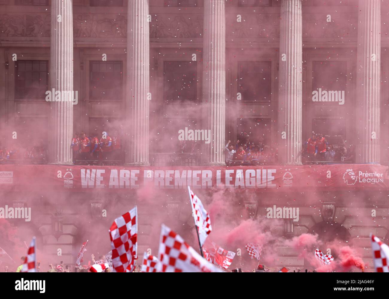 Nottingham, Nottinghamshire, Regno Unito. 30th maggio 2022. La squadra di calcio di Nottingham Forest celebra la loro promozione alla Premier League sul balcone del Council Building. Credit Darren Staples/Alamy Live News. Foto Stock