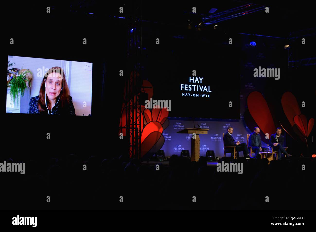 Hay-on-Wye, Galles, Regno Unito. 30th maggio 2022. Serhii Plokhy, Oliver Bullough e Catherine Belton in conversazione con Philippe Sands al Festival Hay 2022, Galles. Credit: Sam Hardwick/Alamy. Foto Stock