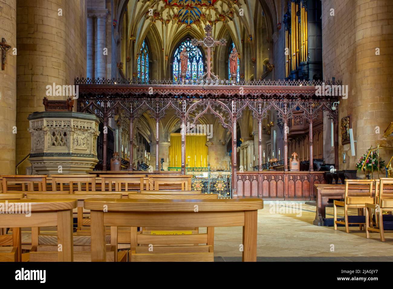 Veduta interna dell'Abbazia di Tewkesbury un edificio medievale in Gloucestershire Inghilterra UK. Foto Stock