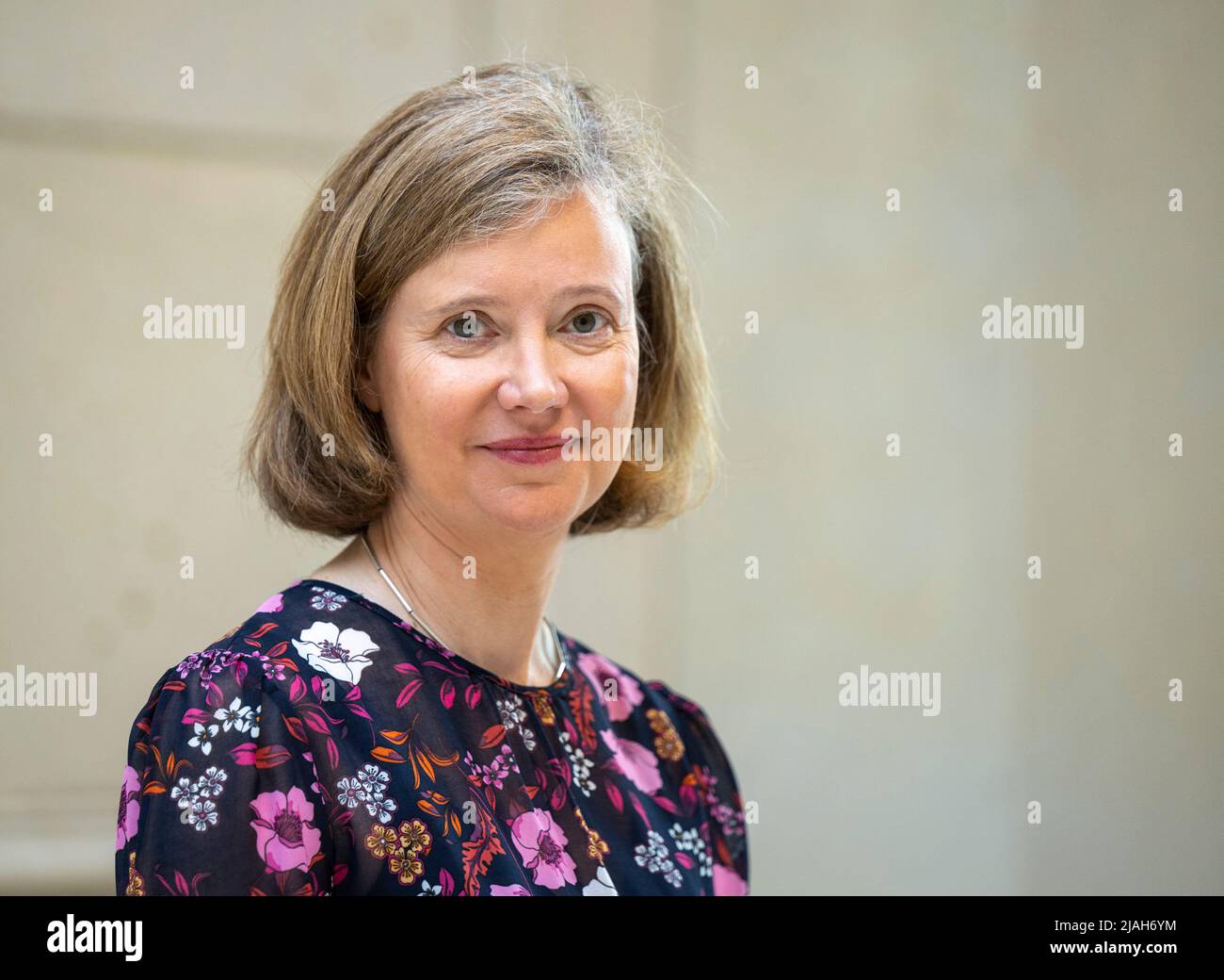 Berlino, Germania. 30th maggio 2022. Bettina Baltschev, autore del libro tedesco "Am Rande der Glückseligkeit" nominato dal Premio Nonfiction. About the Beach", sarà alla cerimonia di premiazione. Il premio, del valore totale di 42.500 euro, mira ad onorare i libri non-fictional scritti in tedesco. Credit: Monika Skolimowska/dpa/Alamy Live News Foto Stock