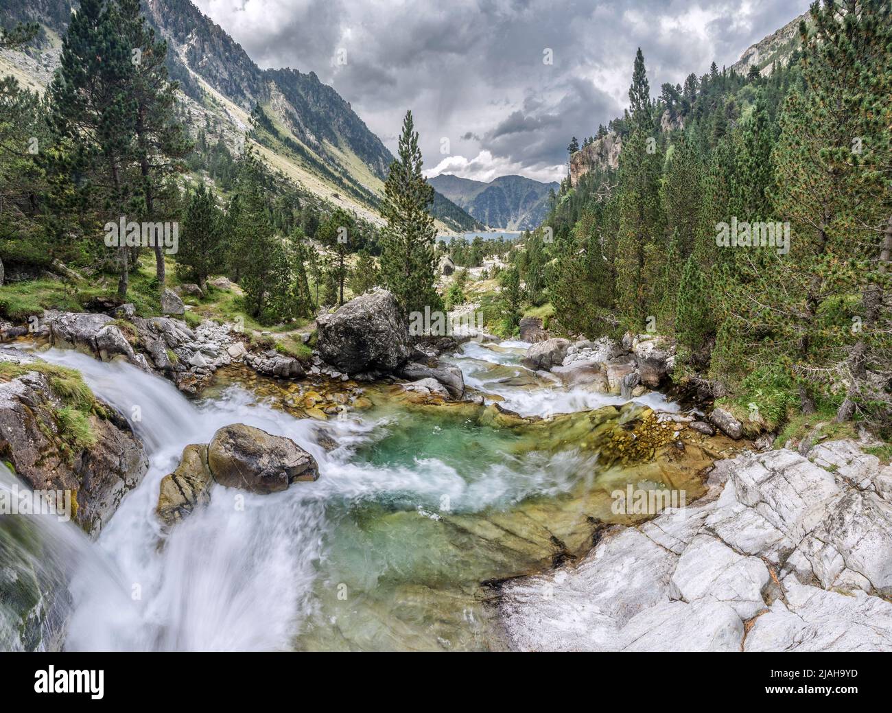 Valle di Oulettes de Gaube, parco nazionale Hautes Pyrenees, Francia Foto Stock